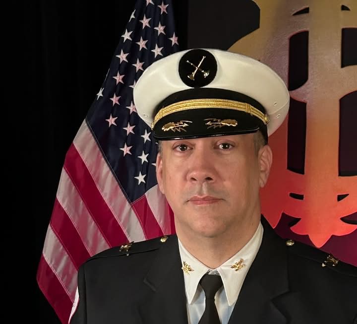 photo of Commander Jeffrey Hennessy